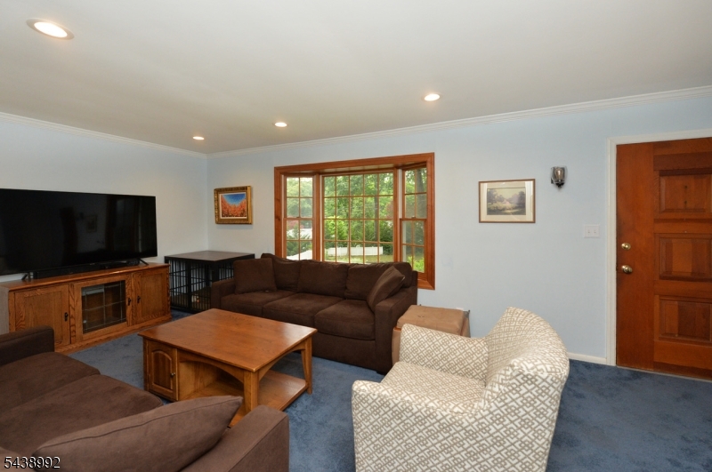30 Knolls Rd