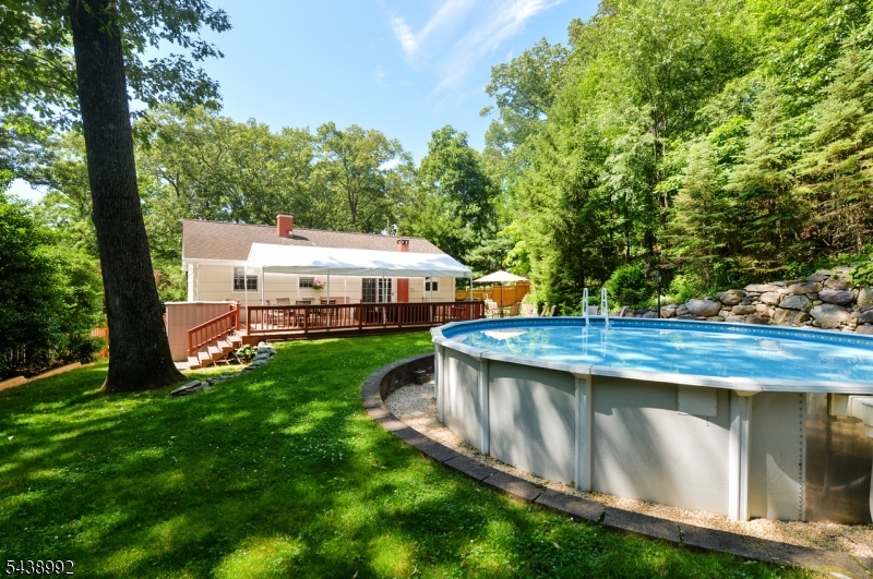30 Knolls Rd