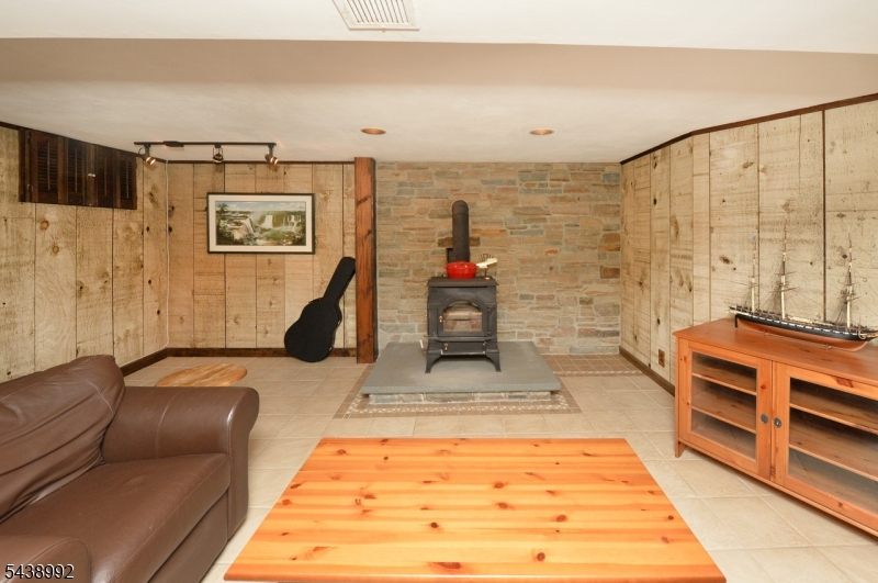 30 Knolls Rd