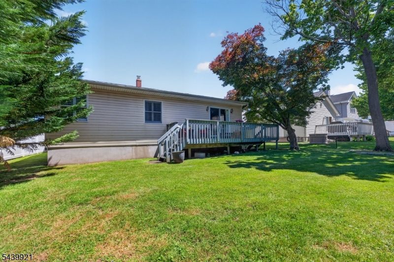 109 Carlson Pkwy