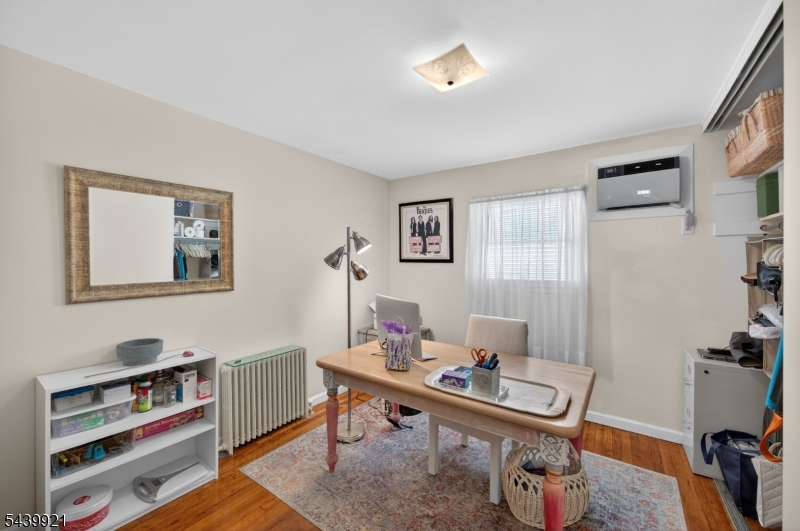 109 Carlson Pkwy