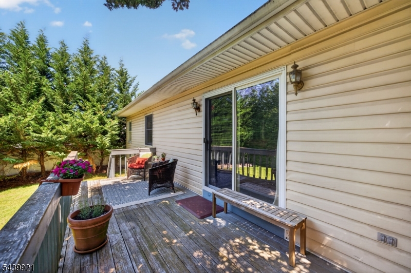 109 Carlson Pkwy