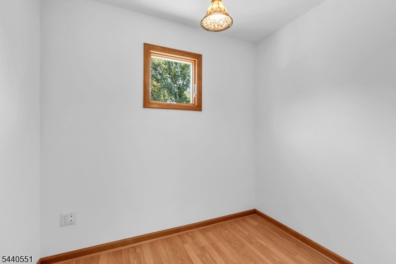 15 Timber Ln