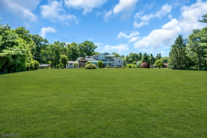 15 Timber Ln