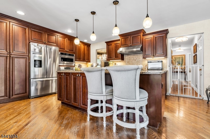 115 Sturbridge Cir