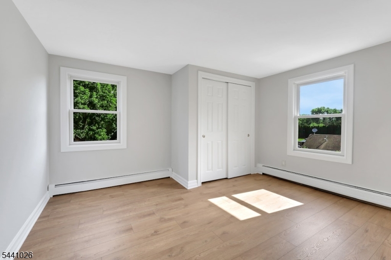 32 Bellows Ln