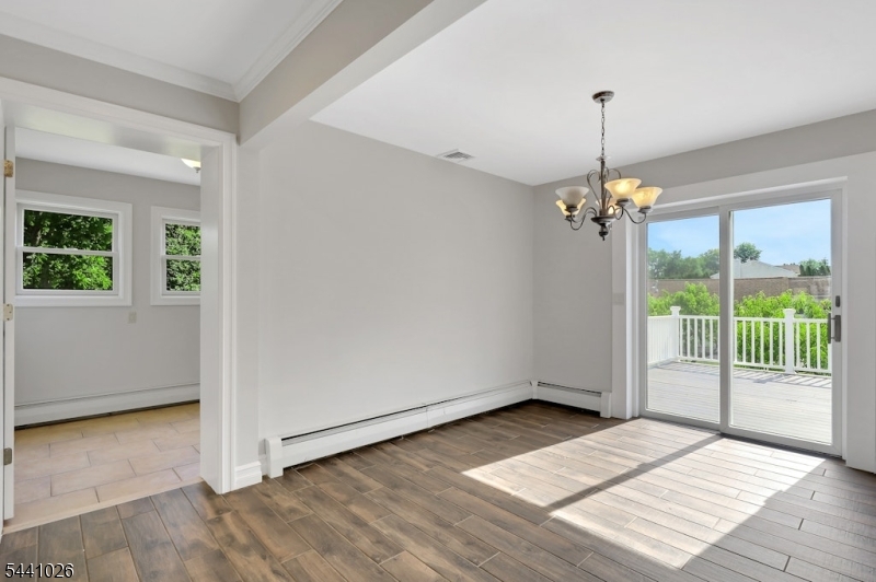 32 Bellows Ln