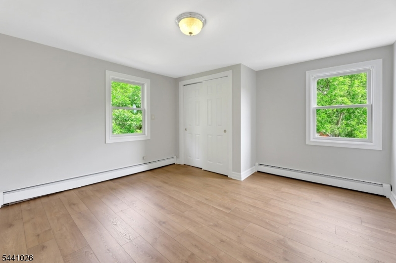 32 Bellows Ln