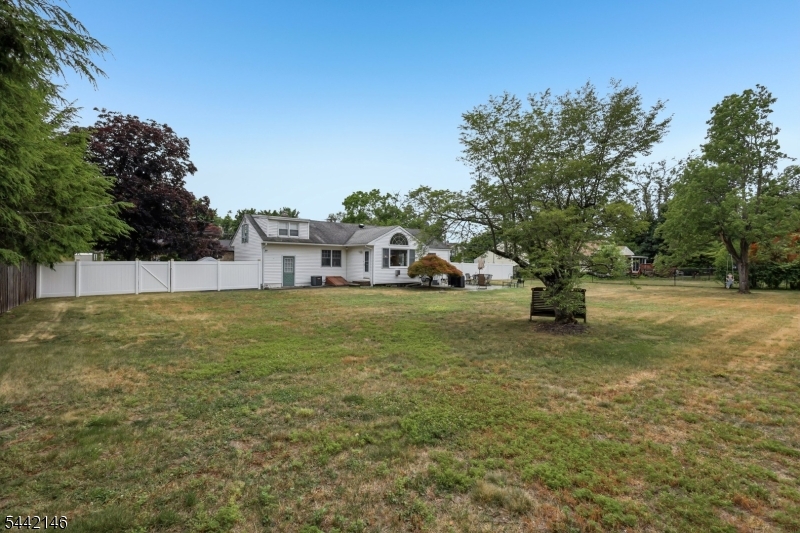 49 Pancake Hollow Dr