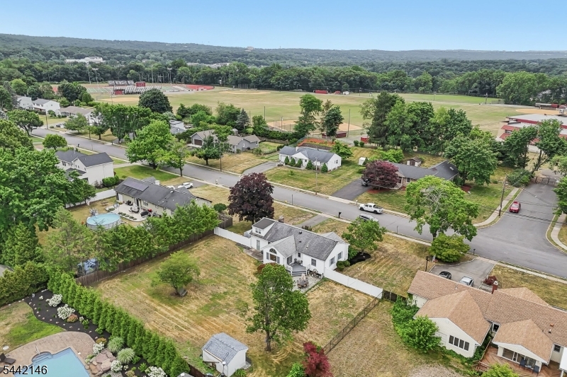 49 Pancake Hollow Dr