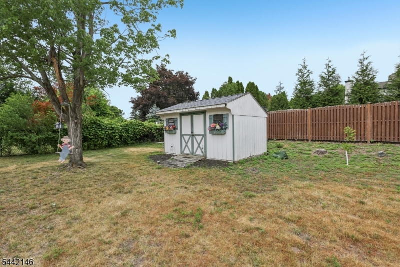 49 Pancake Hollow Dr