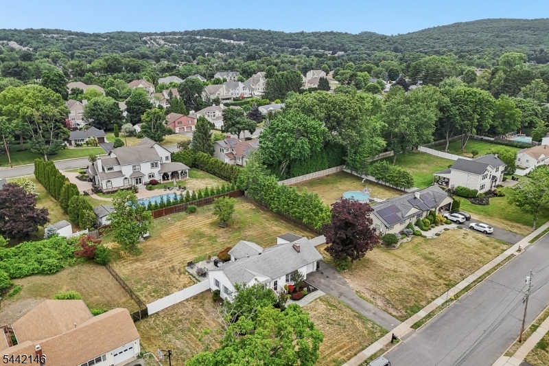49 Pancake Hollow Dr