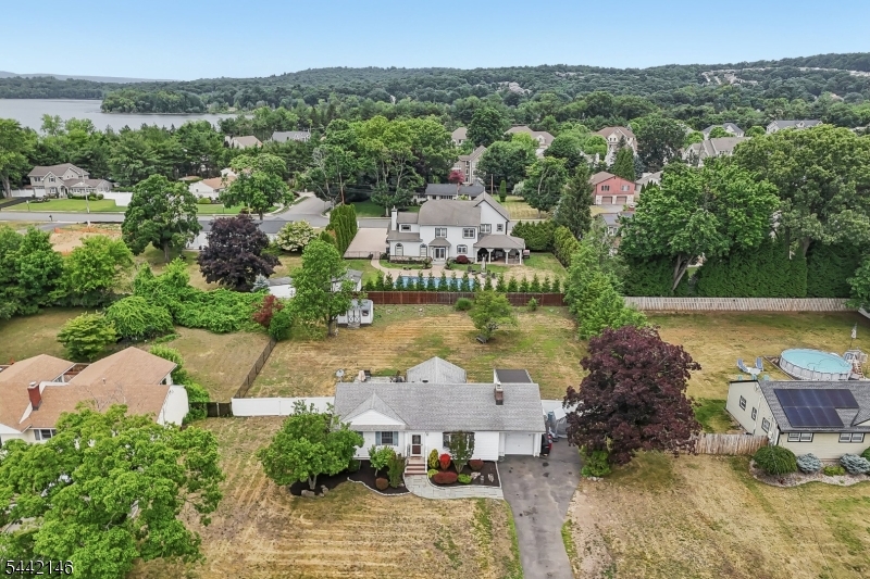 49 Pancake Hollow Dr