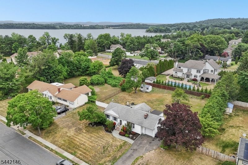 49 Pancake Hollow Dr