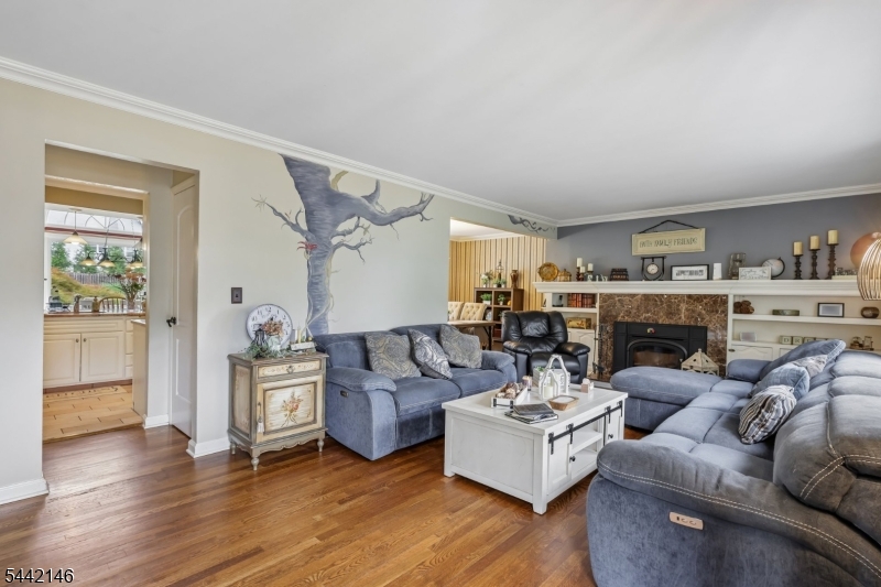 49 Pancake Hollow Dr