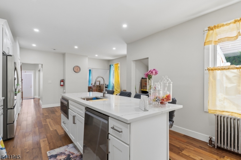 169 Oakwood Pl