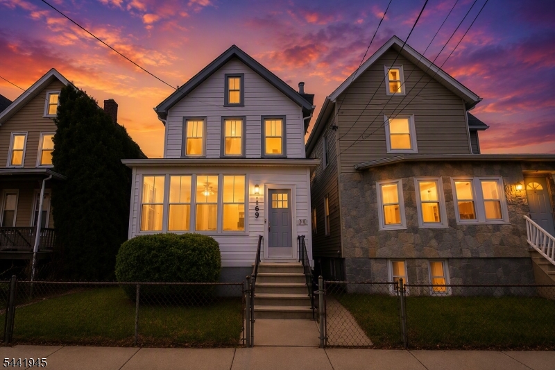 169 Oakwood Pl