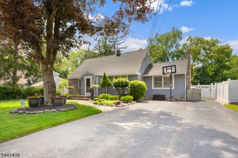 134 Marion Ct