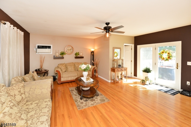 71 Ringwood Ave