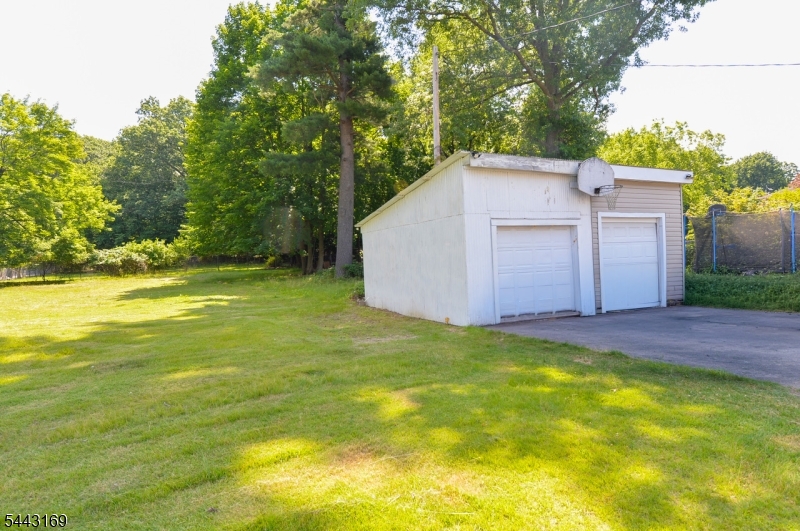 71 Ringwood Ave