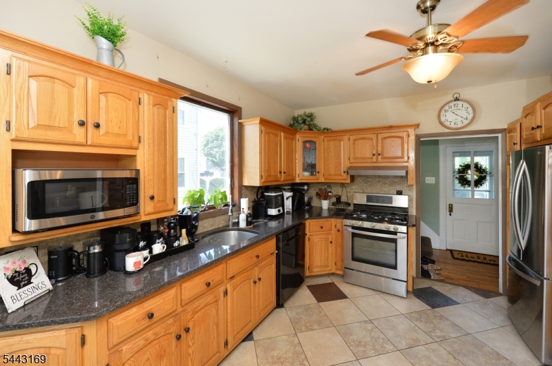 71 Ringwood Ave