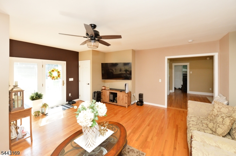 71 Ringwood Ave
