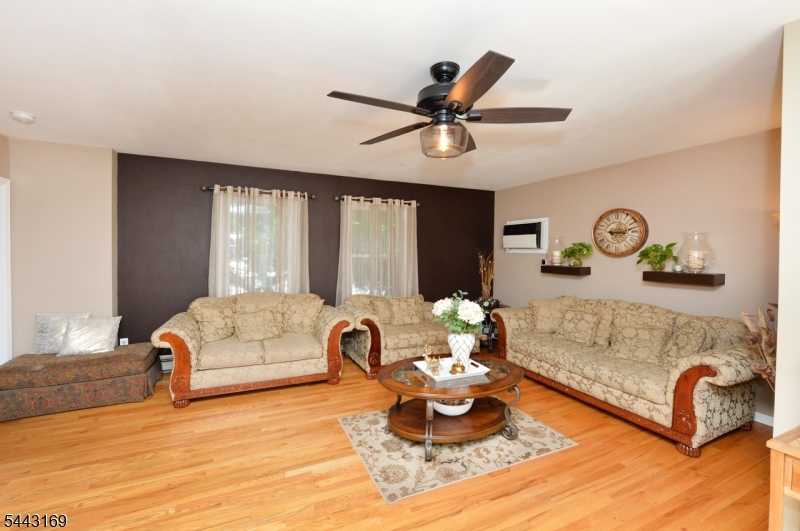 71 Ringwood Ave