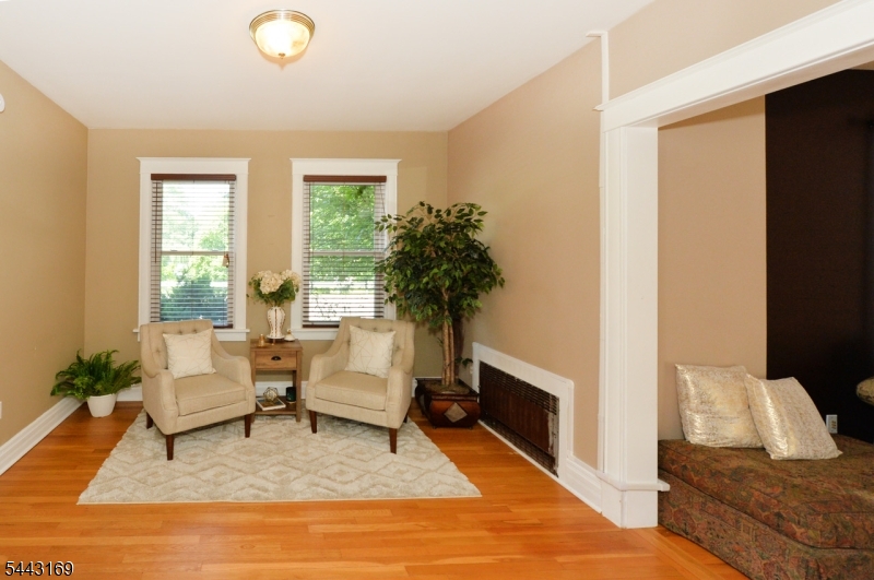 71 Ringwood Ave