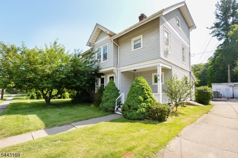 71 Ringwood Ave