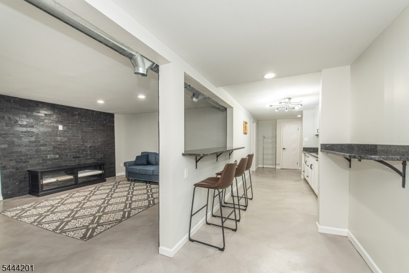 388 Irving Ave