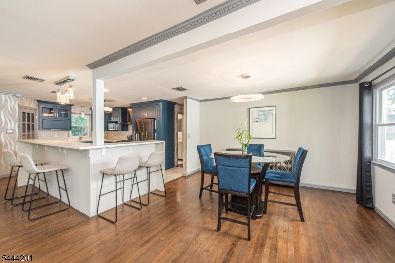 388 Irving Ave