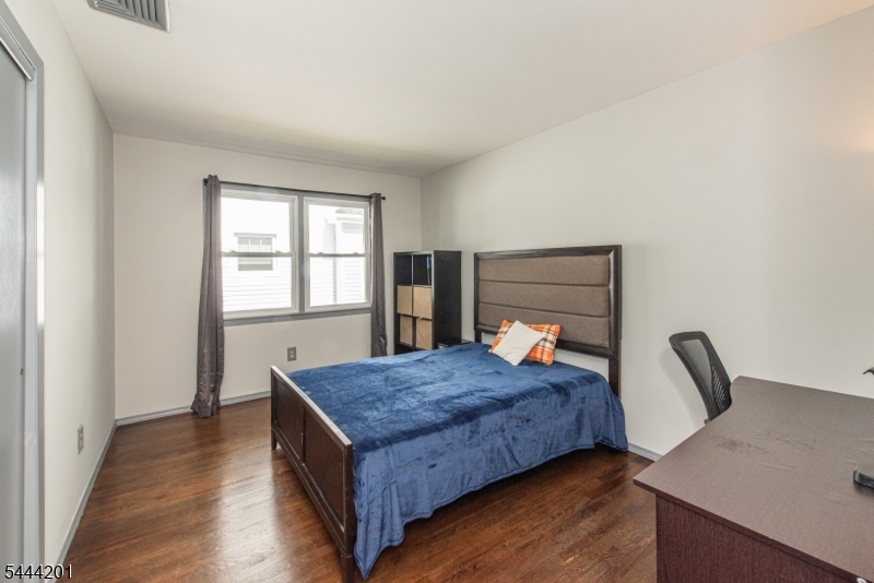 388 Irving Ave