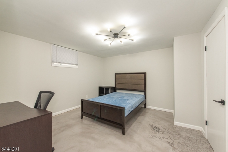 388 Irving Ave