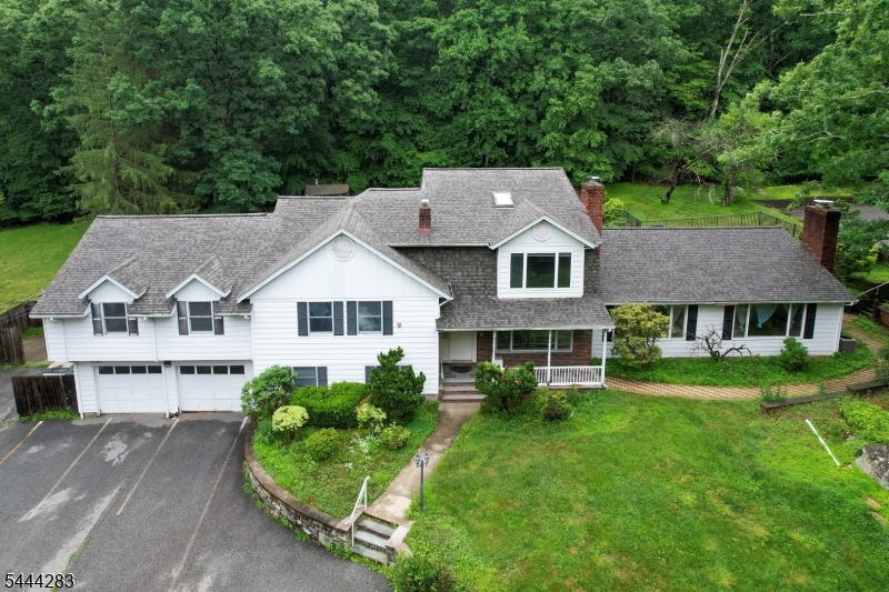 105 Ricker Dr