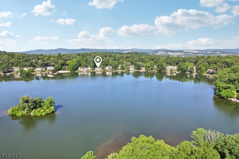 1050 Pines Lake Dr