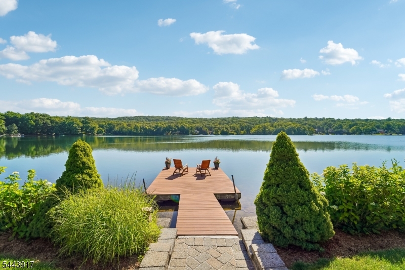 1050 Pines Lake Dr