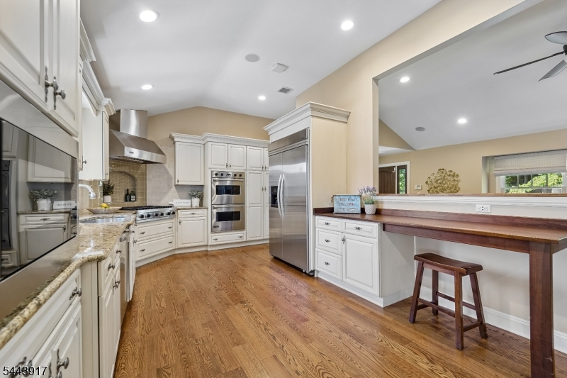 1050 Pines Lake Dr