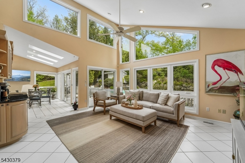 8 Union Hill Rd