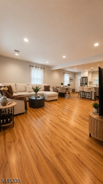 161 W Inman Ave