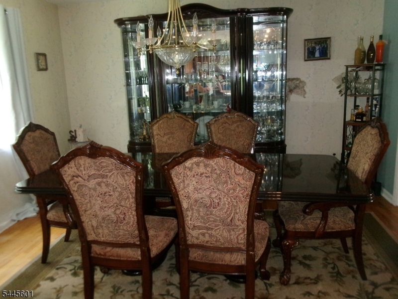 12 Wolfe Dr