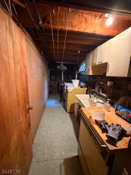 81 Mount Vernon Ave