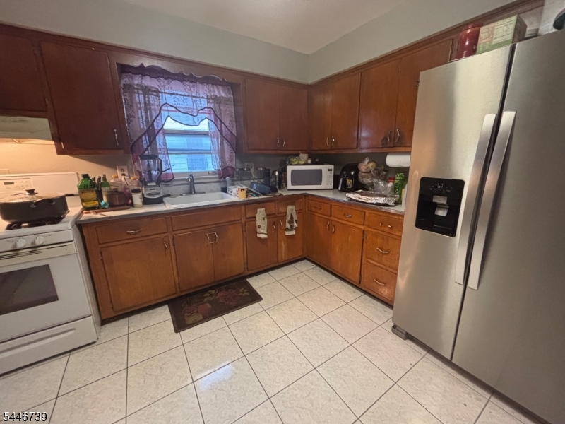 81 Mount Vernon Ave