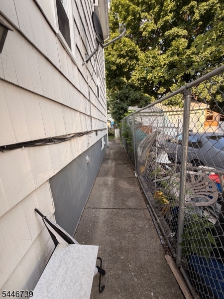 81 Mount Vernon Ave