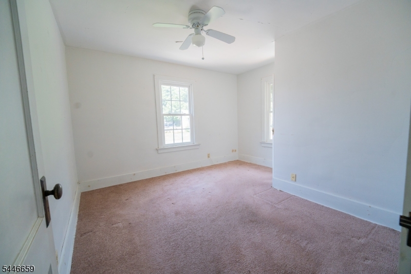 19 New St