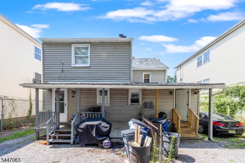 1083 Magnolia Ave