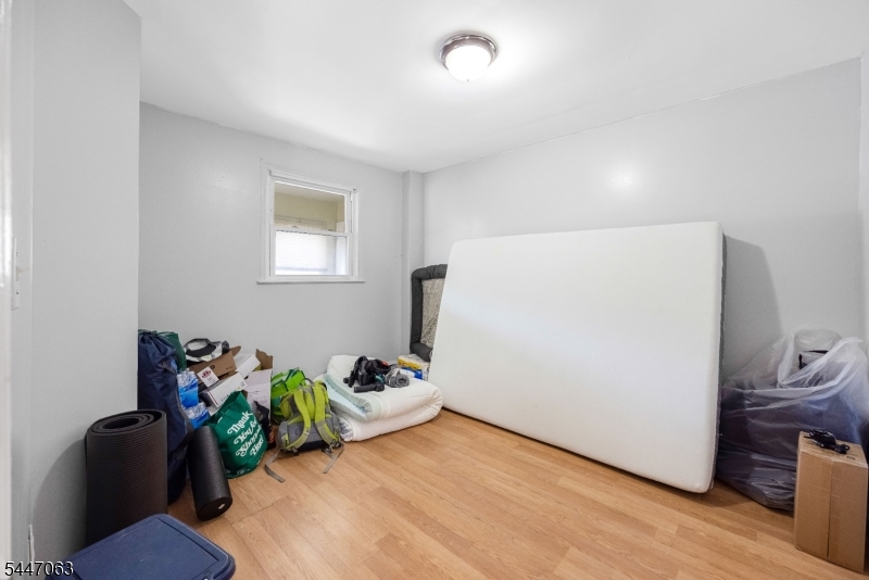 1083 Magnolia Ave