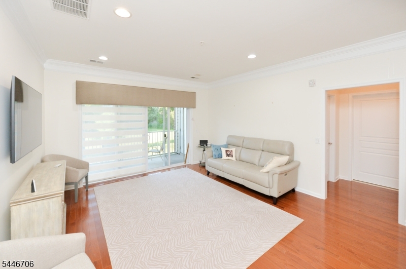 2107 Warrens Way 107