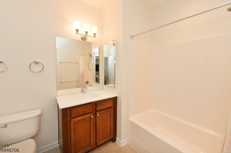 2107 Warrens Way 107