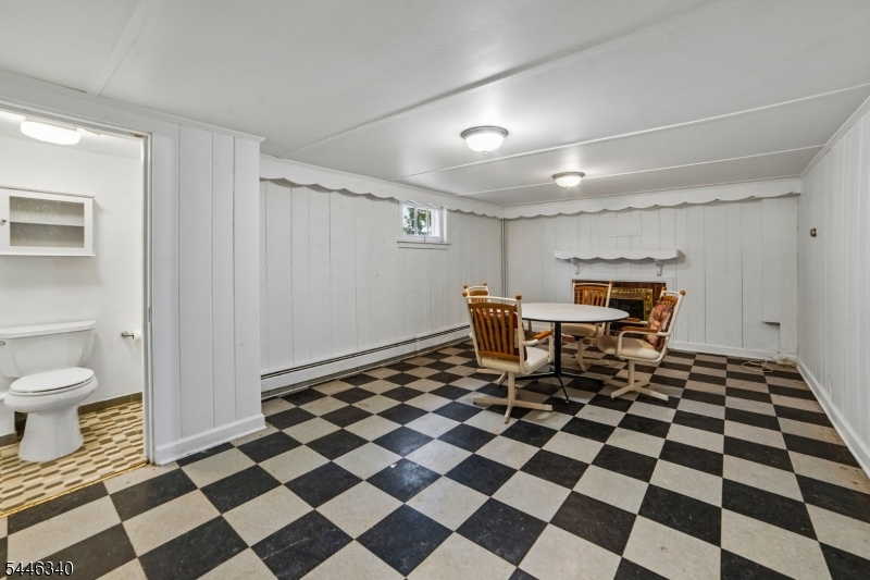 25 Lake Dr West