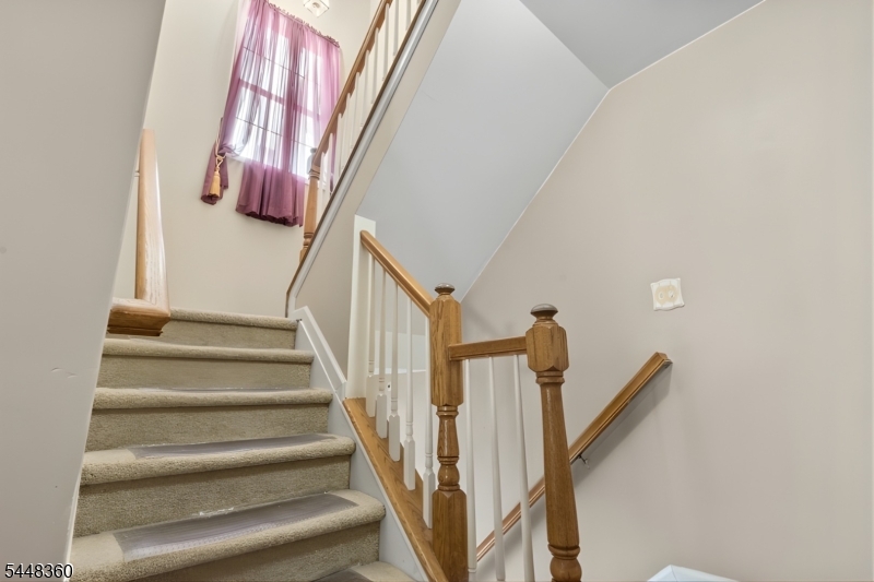 159 George Russell Way